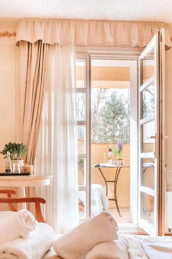 *** Bed & Breakfast Villa Toscana Warszawa Poland