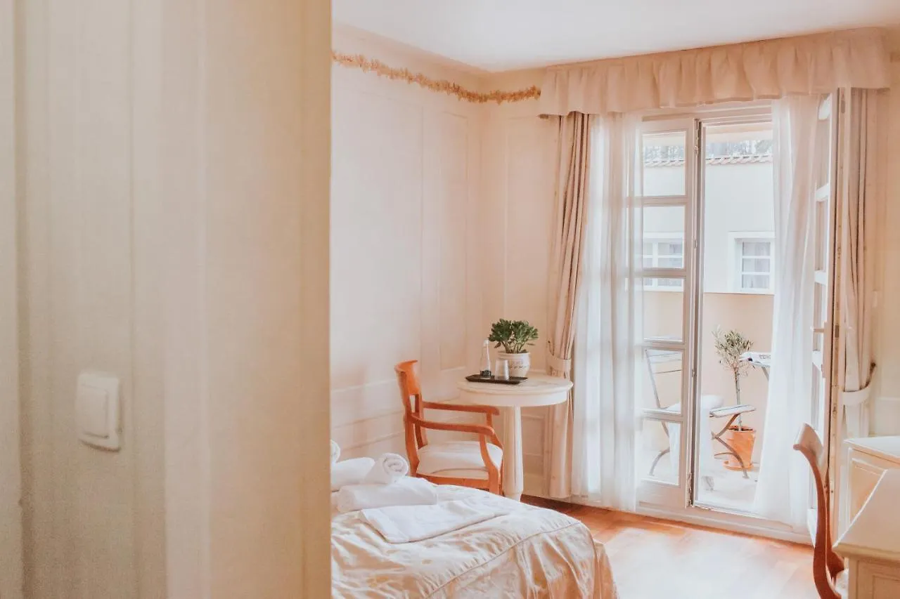 Villa Toscana Warszawa Bed & Breakfast