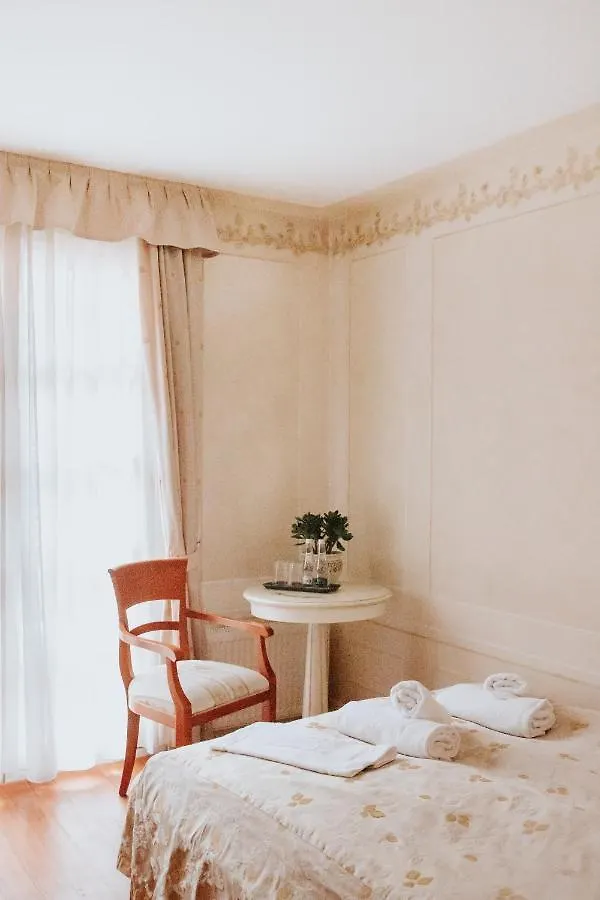 Bed & Breakfast Villa Toscana Warszawa