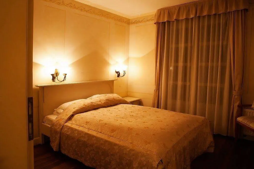 Villa Toscana Warszawa 3*, Warsaw