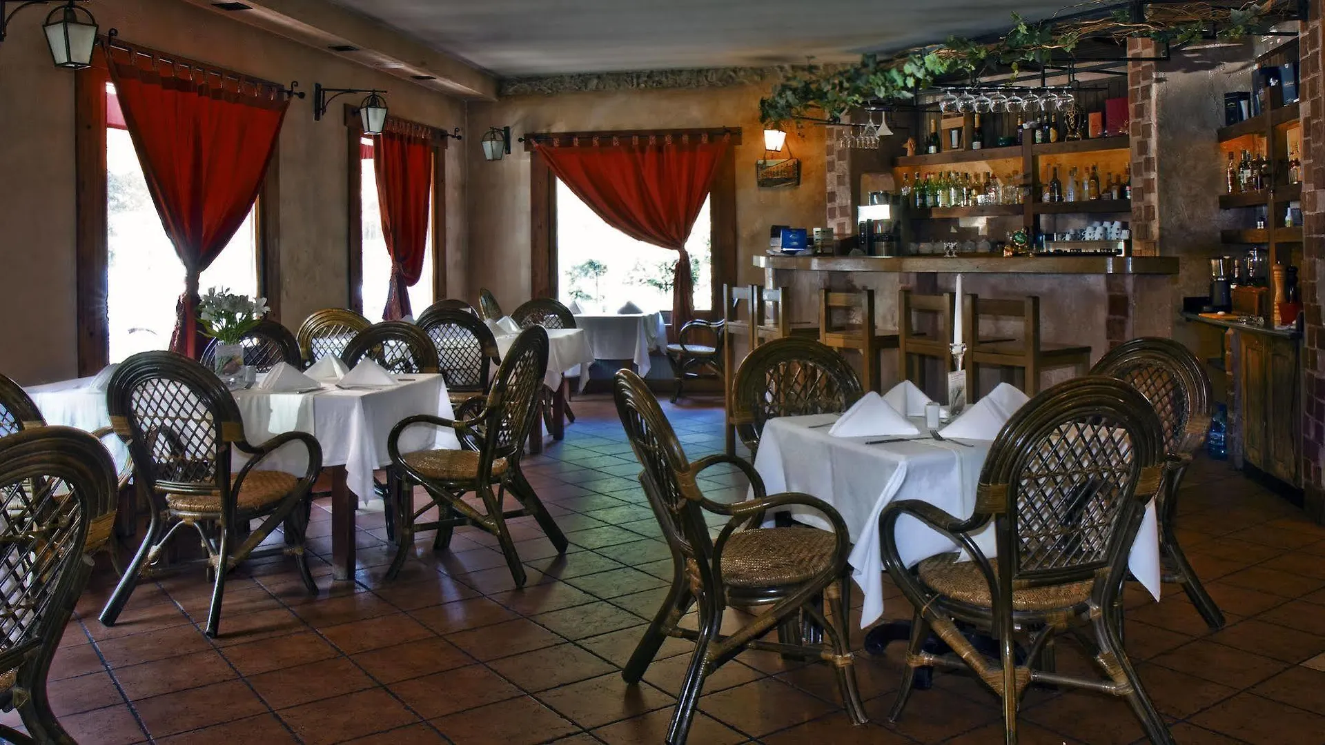 Villa Toscana Warszawa 3*, Варшава
